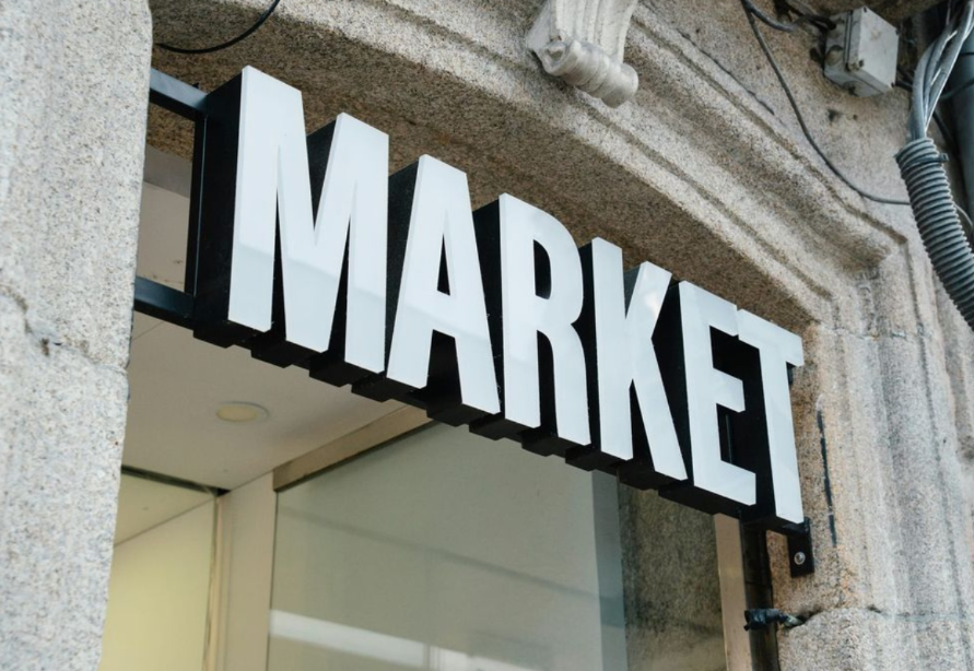 Полное руководство по моделям работы на Яндекс Маркете: FBS и FBY в 2025 году