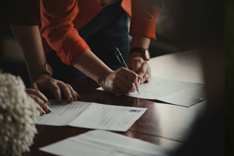 Комитент и комиссионер: роли, договор комиссии и отчёт комиссионера по договору простыми словами