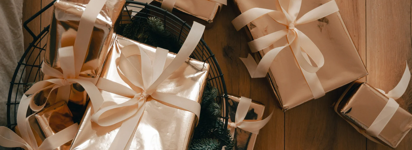 Маркировка комплектов и наборов: как оформить, собрать и продать без “сбоев по кодам” и повторных возвратов