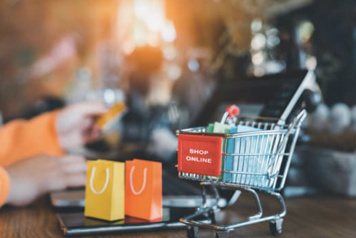 Инструменты и сервисы для продавцов: Infostart, маркетплейсы, Hub и AnyDesk